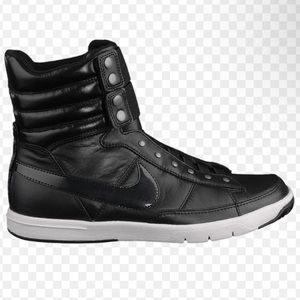RARE Nike gamma force mid elastic lace snap front leather sneakers